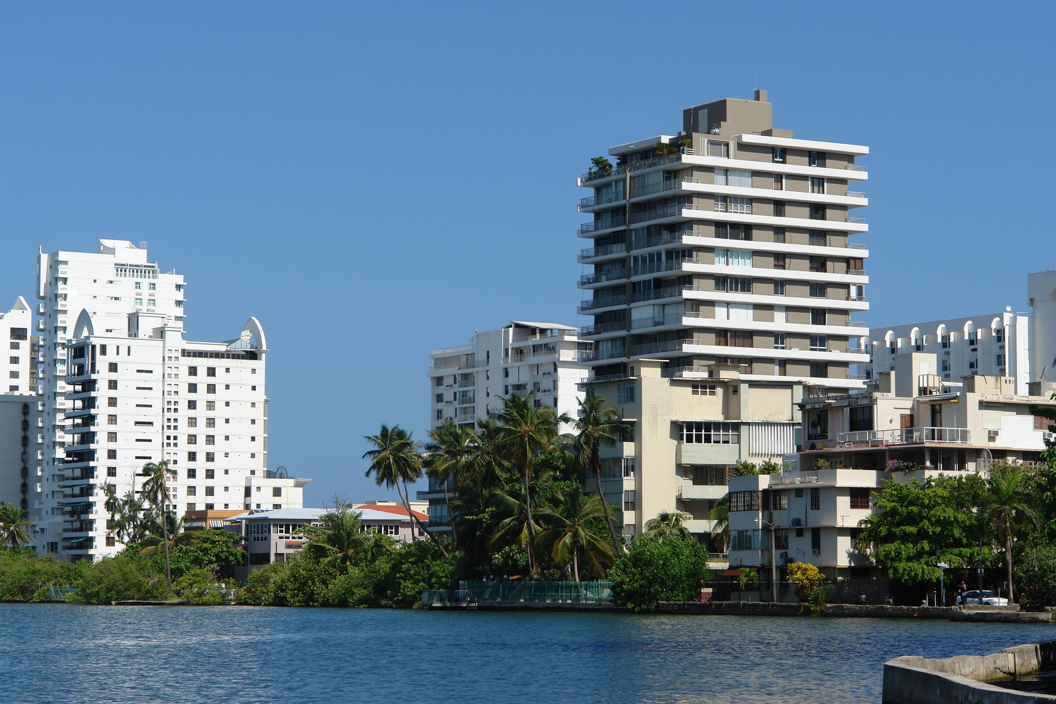 Exploring the Condado Lagoon Site - San Juan (Condado) - 2011 00013